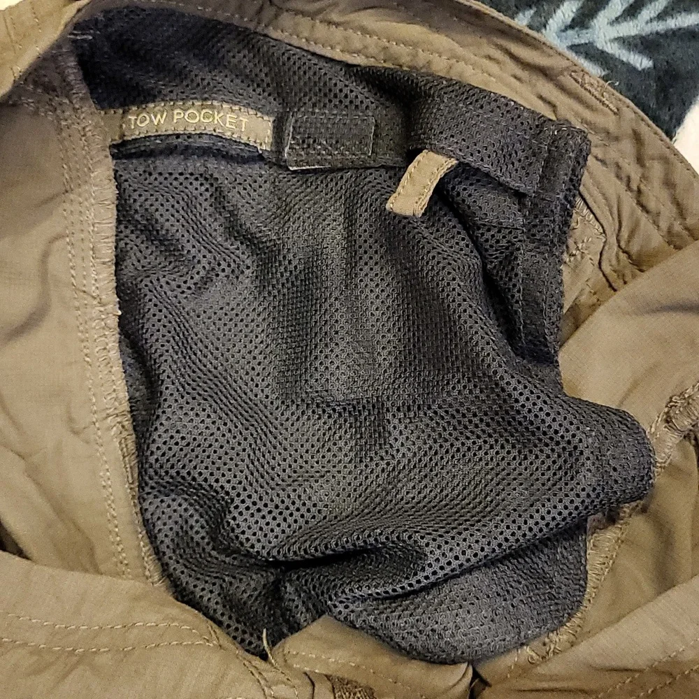 North Face Shorts (Size 6) - Picture 10 of 10